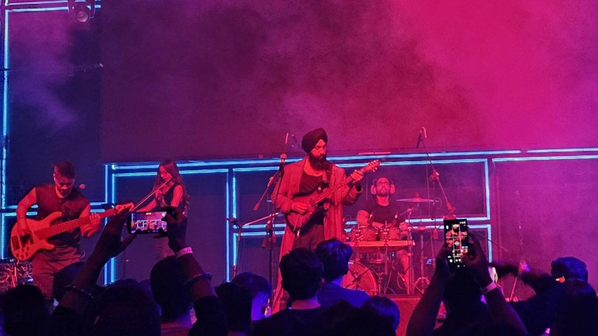 Add Image Description